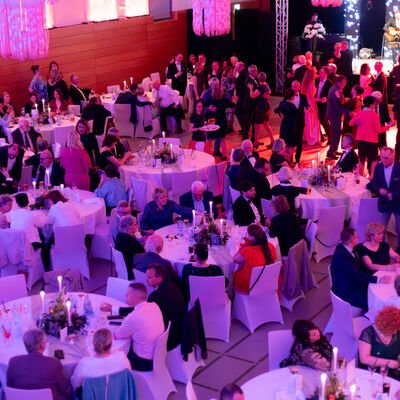 Bild vergr&ouml;&szlig;ern: Jubil&auml;umsball 2026_Lisa Pingel Fotografie