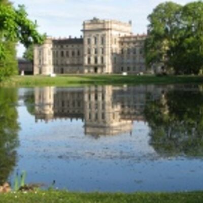 Bild vergr&ouml;&szlig;ern: Schloss von der Parkseite aus